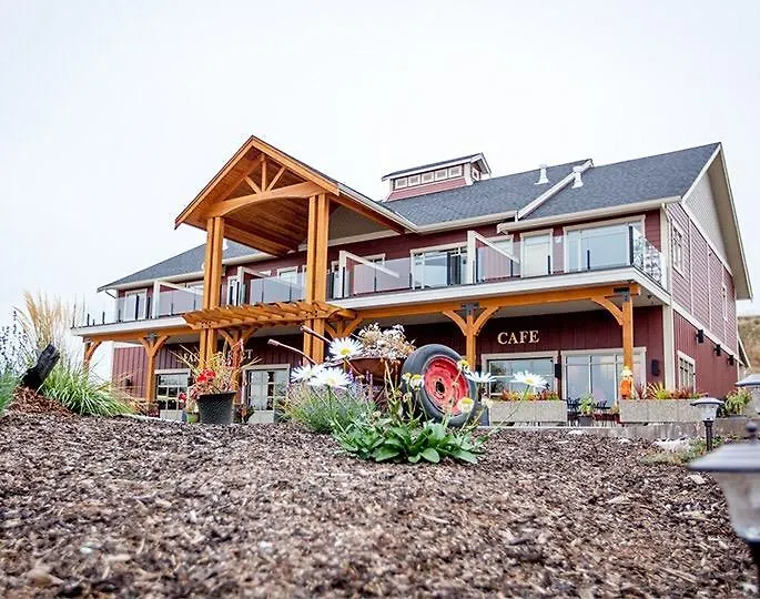 Hillcrest Farm Market B&B-1