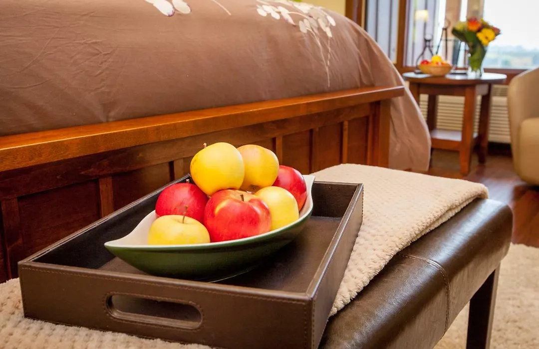 Hillcrest Farm Market B&B-1